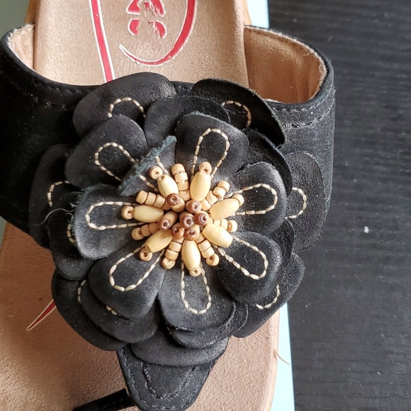 Klogs Sandles - Picture 2 of 15